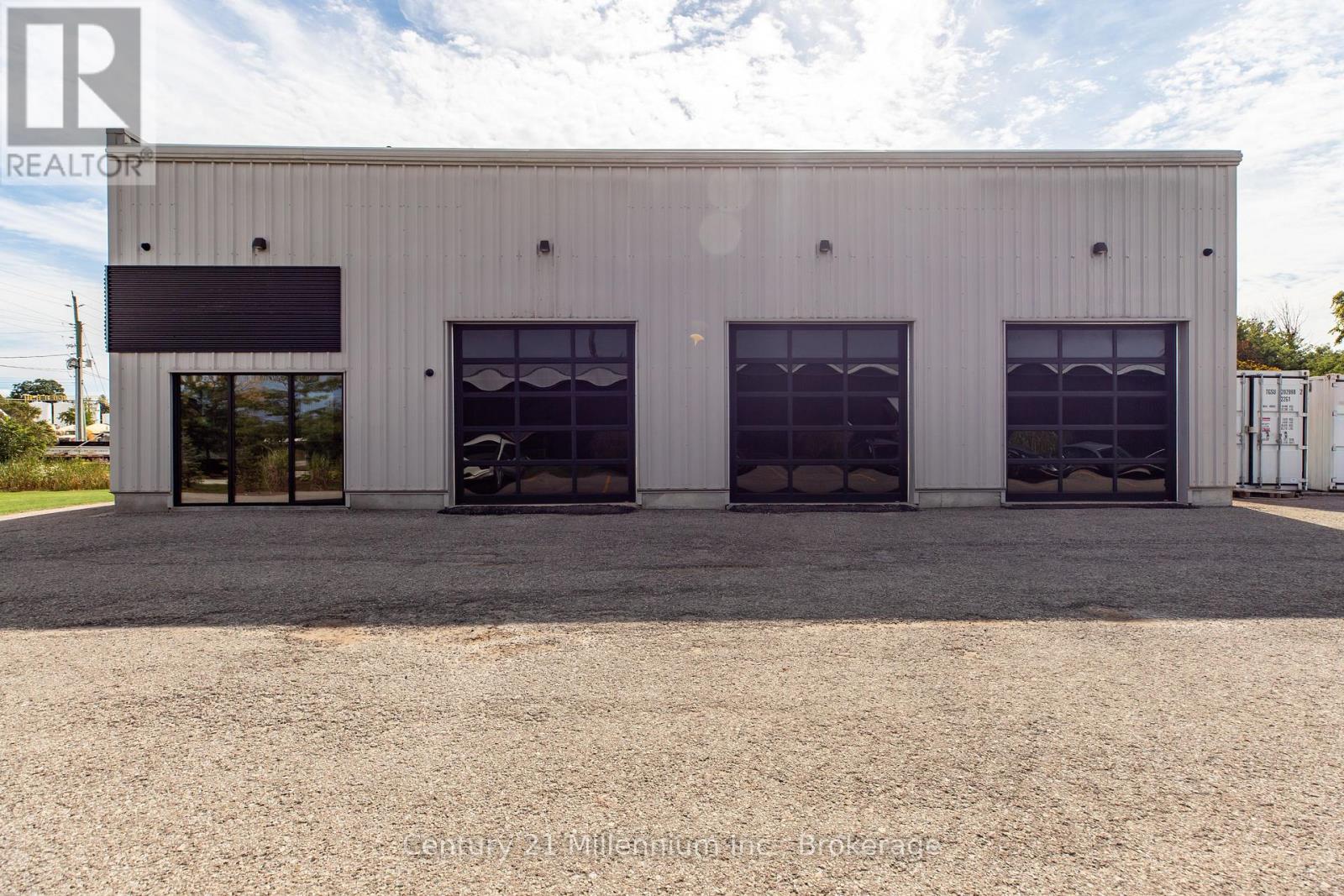 370 RAGLAN STREET, Collingwood — photo 6
