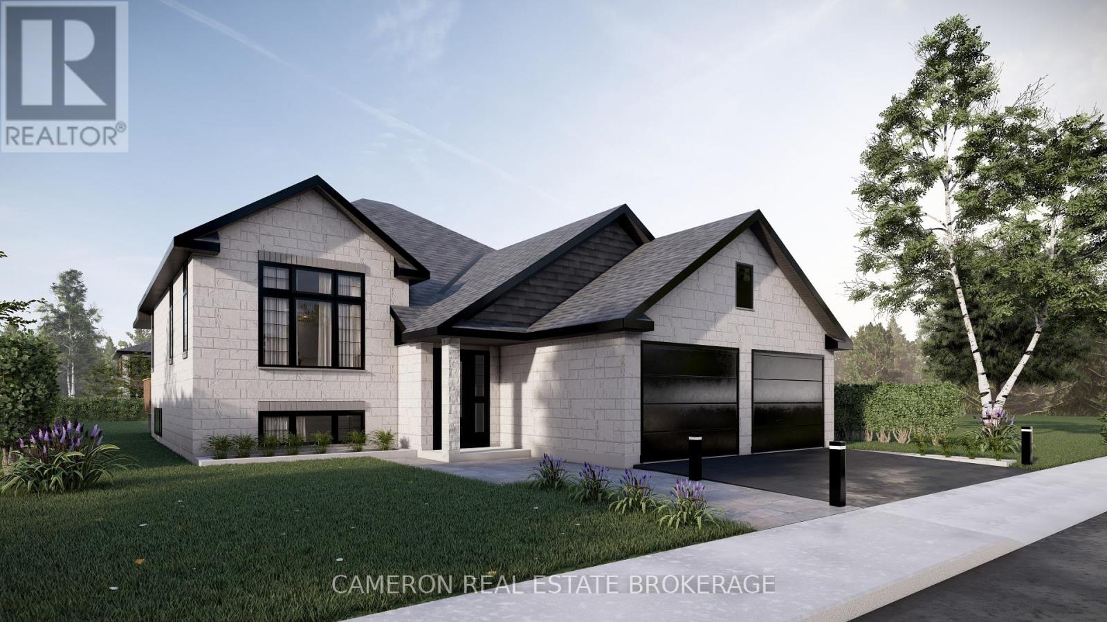 1692 WOODWARD COURT, Cornwall