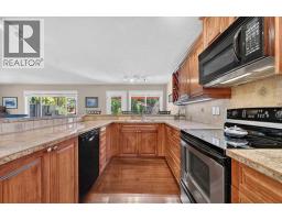 4pc Bathroom - 177 Douglasview Rise Se, Calgary, AB T2Z2H8 Photo 12