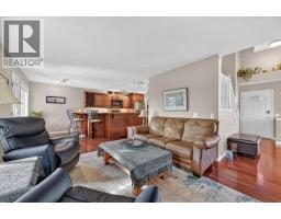 4pc Bathroom - 177 Douglasview Rise Se, Calgary, AB T2Z2H8 Photo 9
