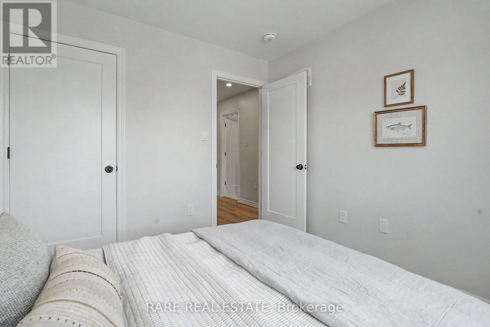 521 HICKORY AVENUE N - 18