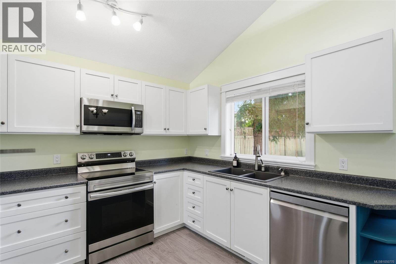 4310 Ashbury Pl - Image 4