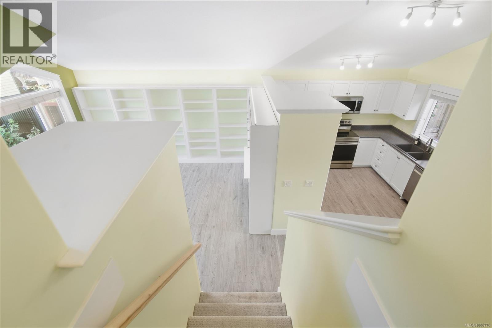 4310 Ashbury Pl - 25