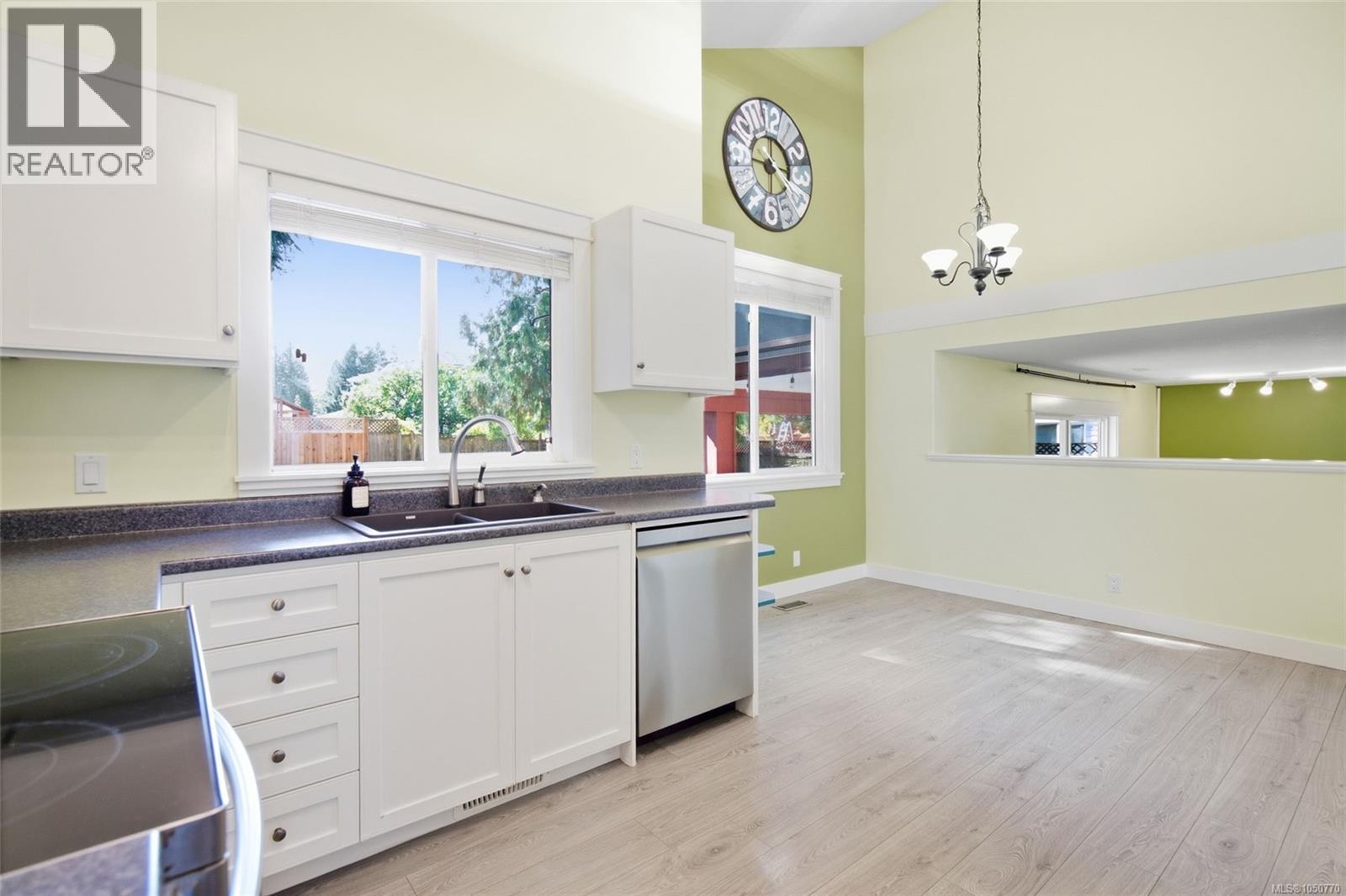 4310 Ashbury Pl - 6