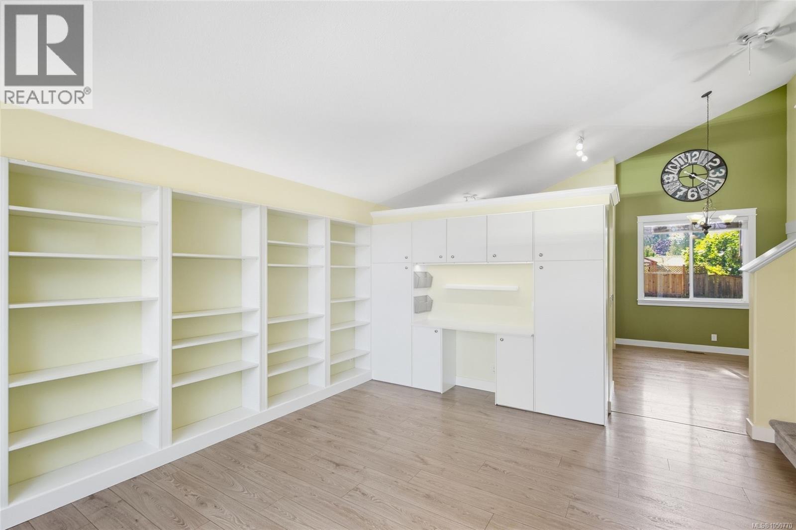 4310 Ashbury Pl - Image 24
