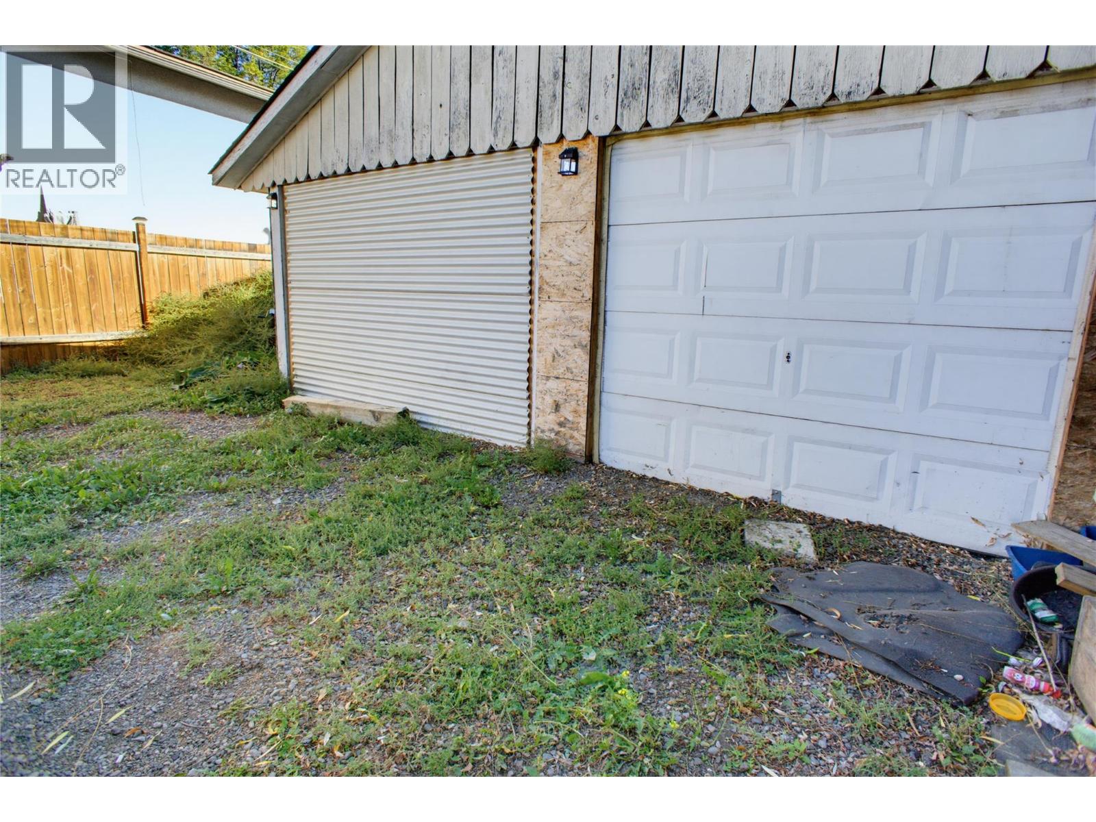 1302 CORNWALL Street - Image 3