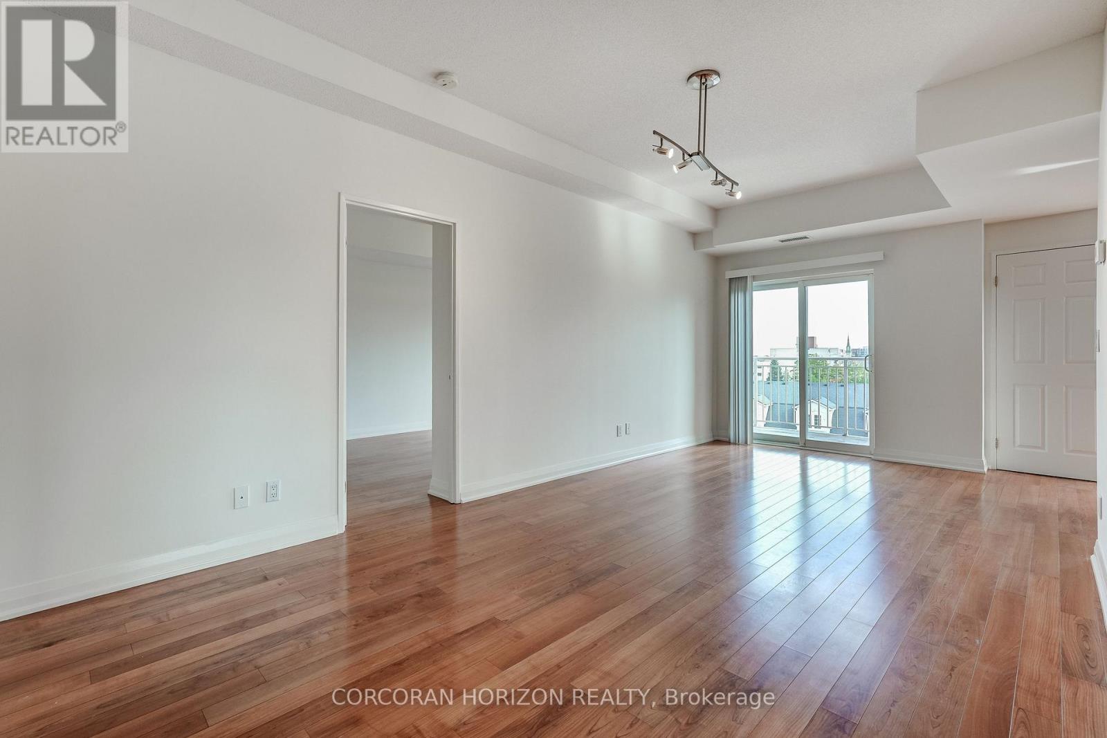 PH3 - 35 HUNT AVENUE, Richmond Hill (Mill Pond) — photo 4