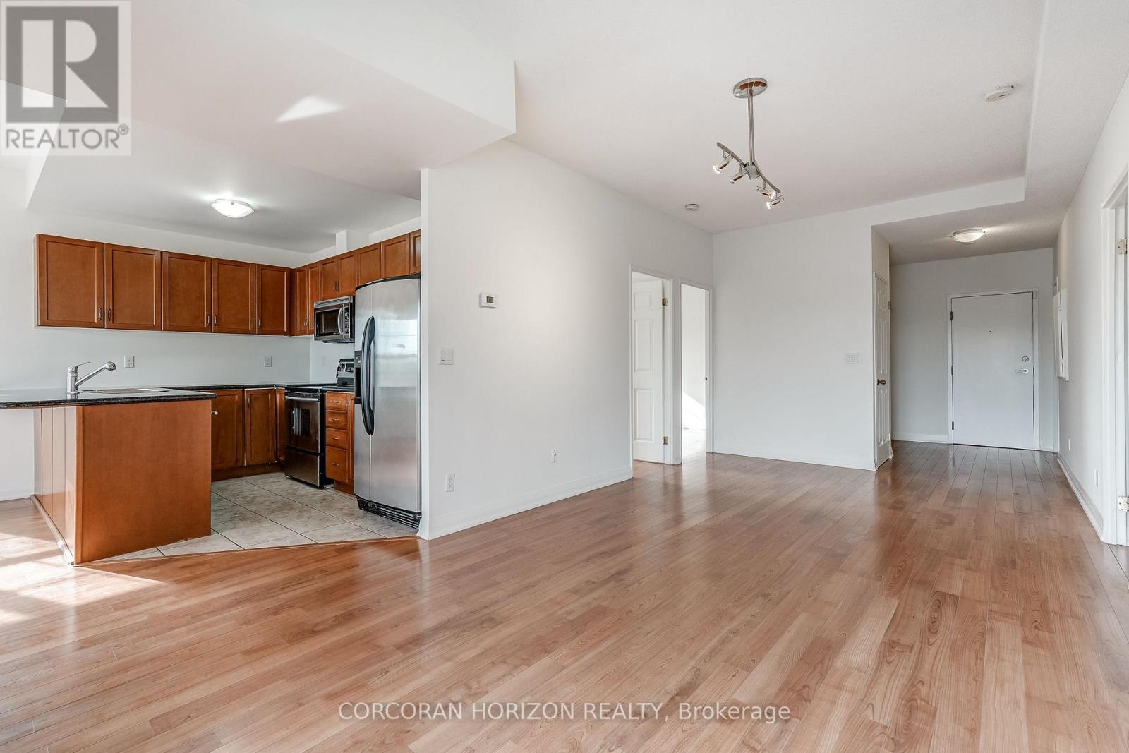 PH3 - 35 HUNT AVENUE, Richmond Hill (Mill Pond) — photo 9