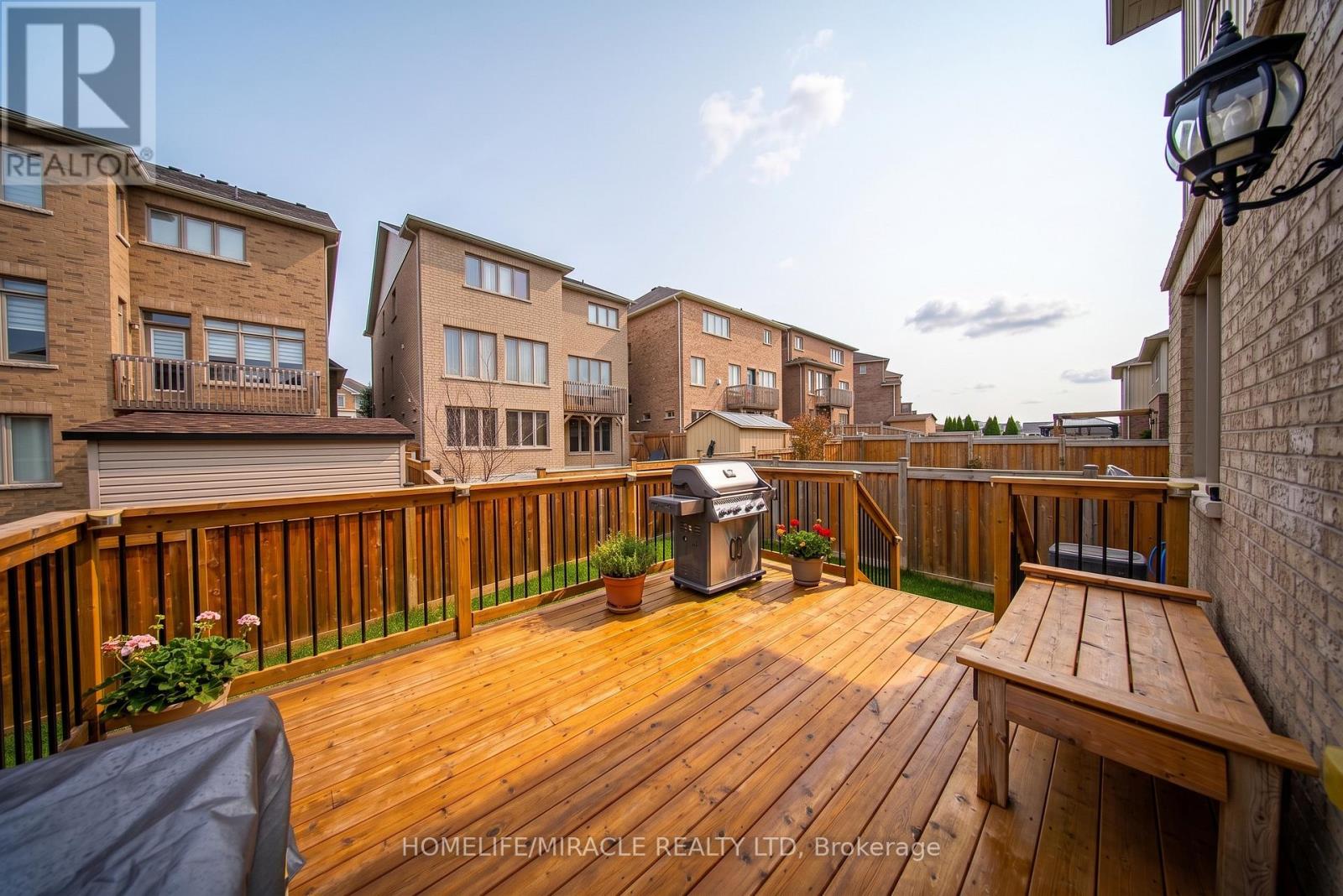 79 WILLOUGHBY WAY - 32
