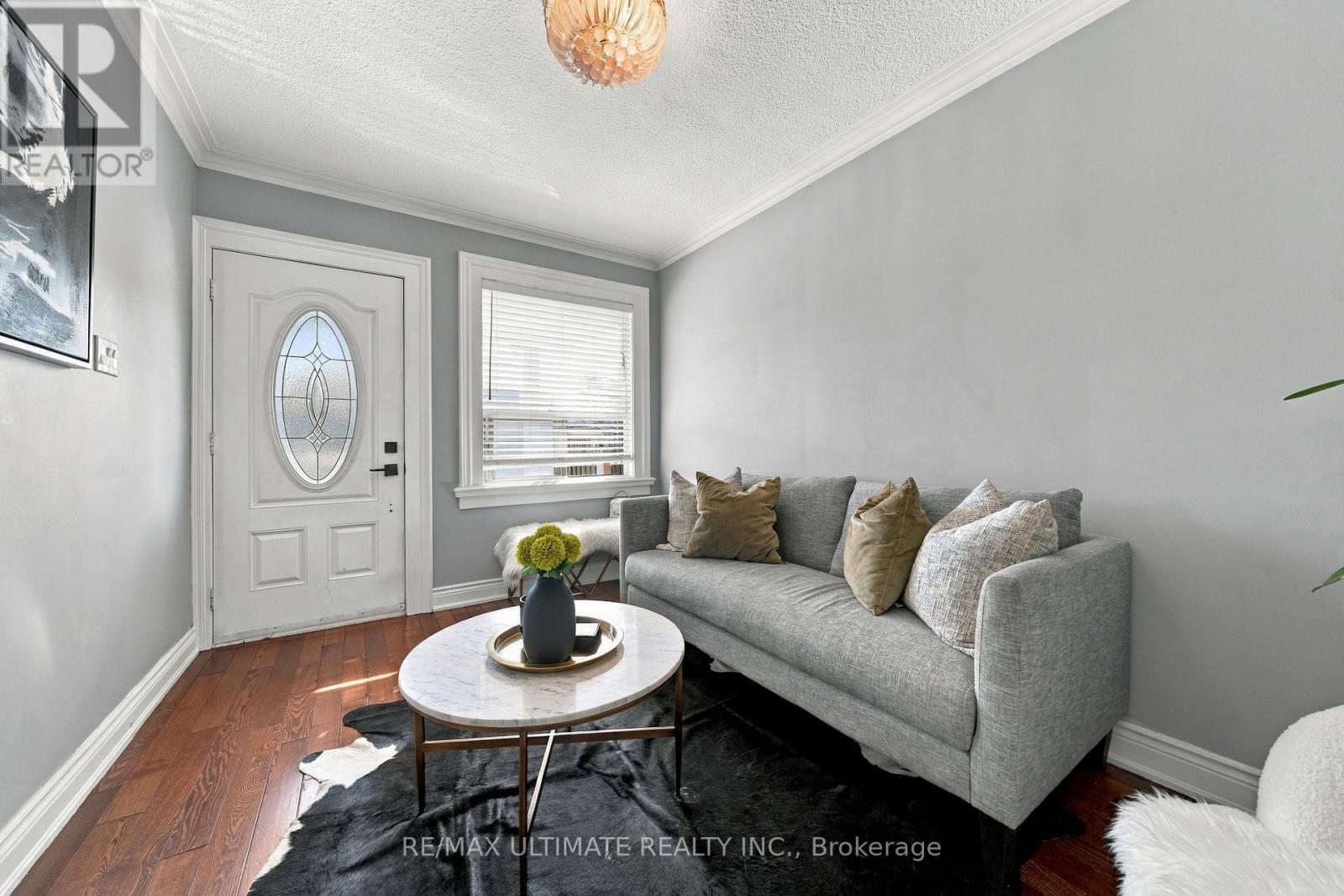 372 BLACKTHORN AVENUE, Toronto (Keelesdale-Eglinton West) — photo 4