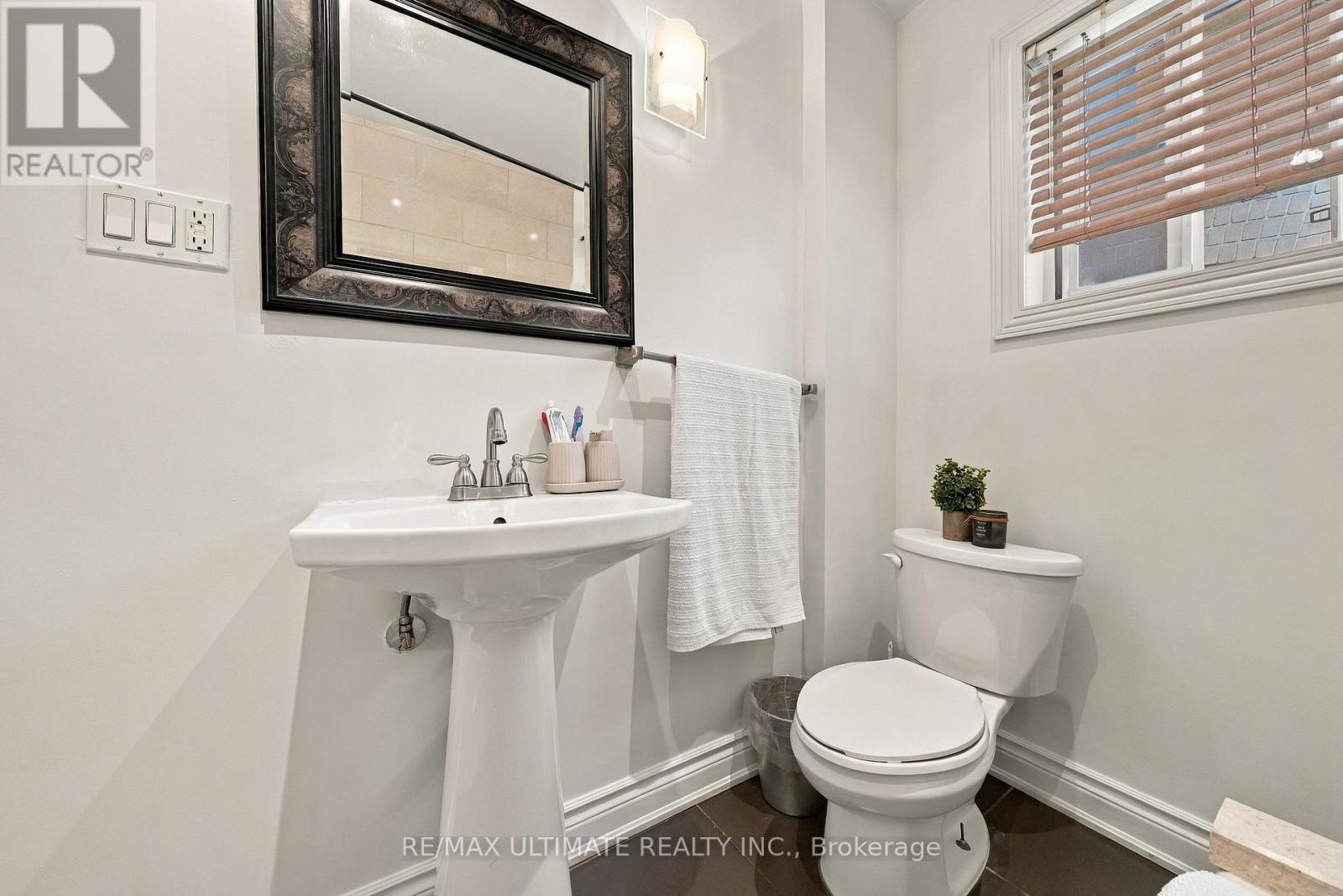 372 BLACKTHORN AVENUE, Toronto (Keelesdale-Eglinton West) — photo 9