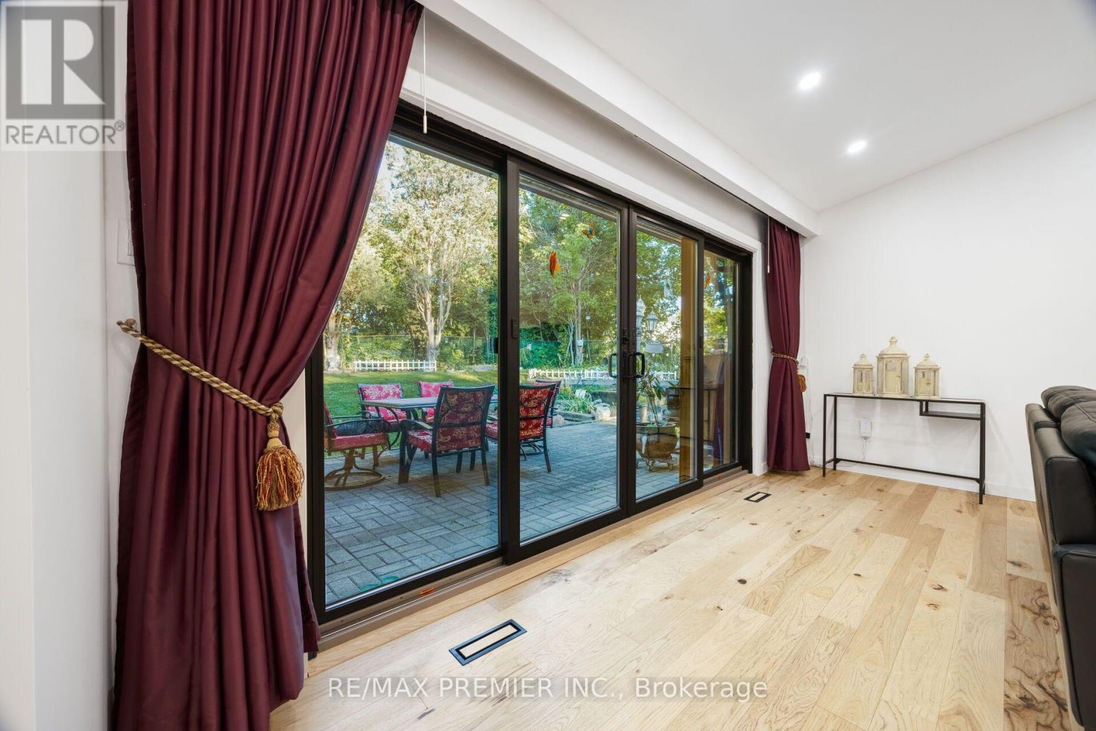 9 ADELINE COURT, Toronto (Mount Olive-Silverstone-Jamestown) — photo 10