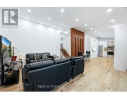 9 Adeline Court, Toronto, ON M9V3M9 Photo 11