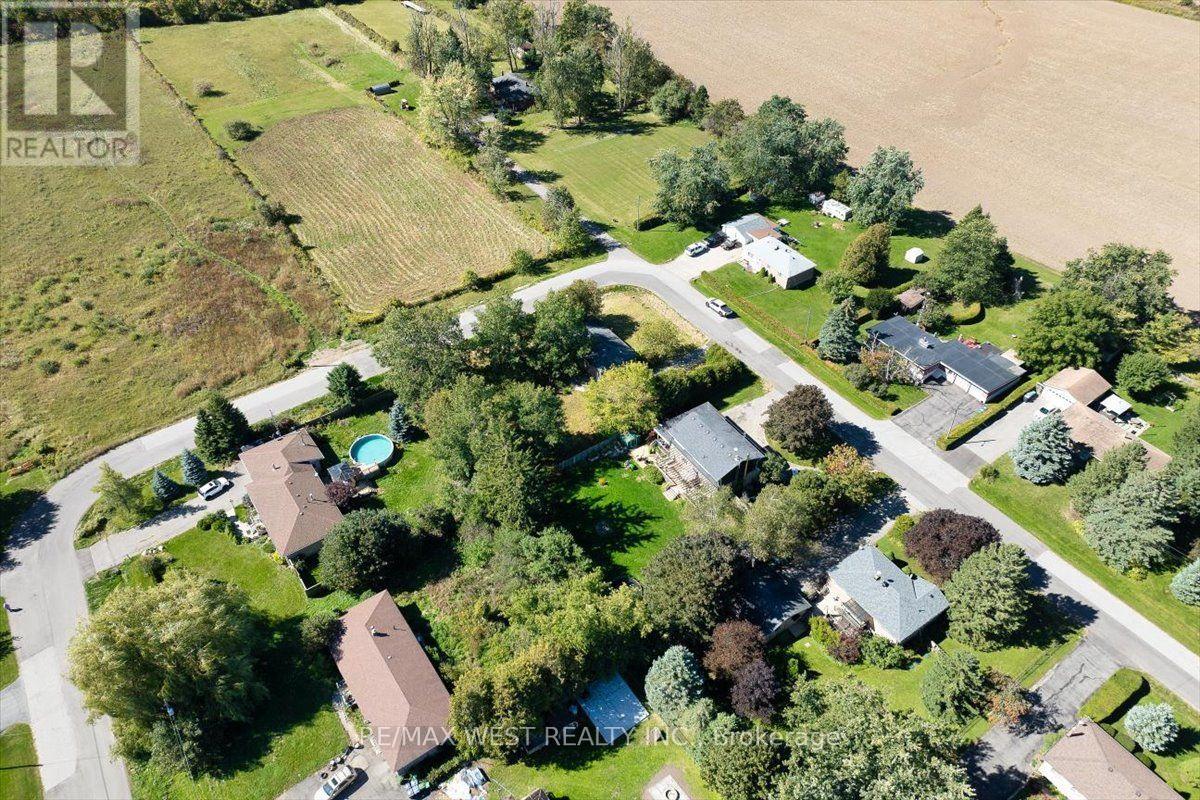17 HEATHER STREET, Caledon — photo 9