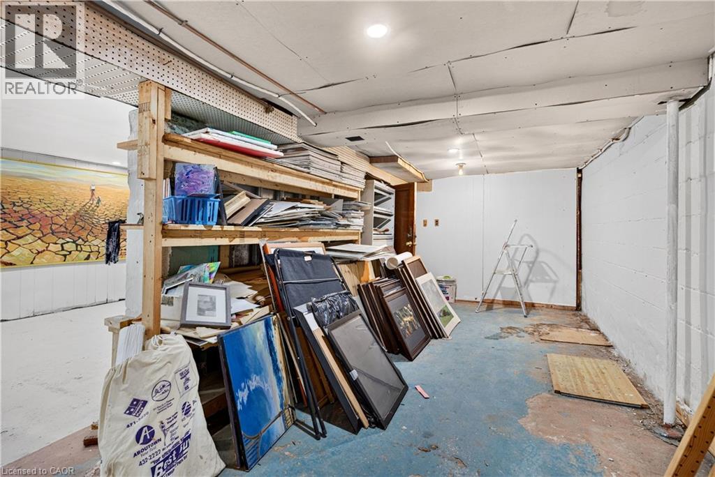 689 E BARTON Street E, Hamilton — photo 27