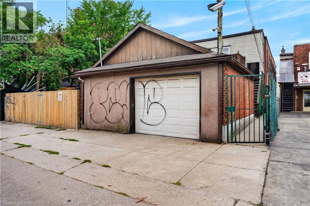 689 E BARTON Street E, Hamilton — photo 34