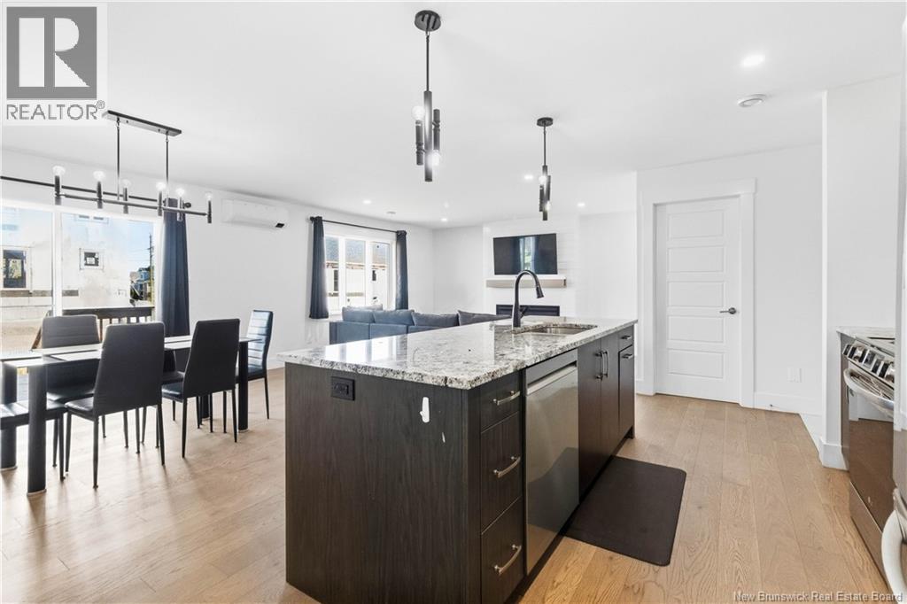 136 Runneymeade Road - 7