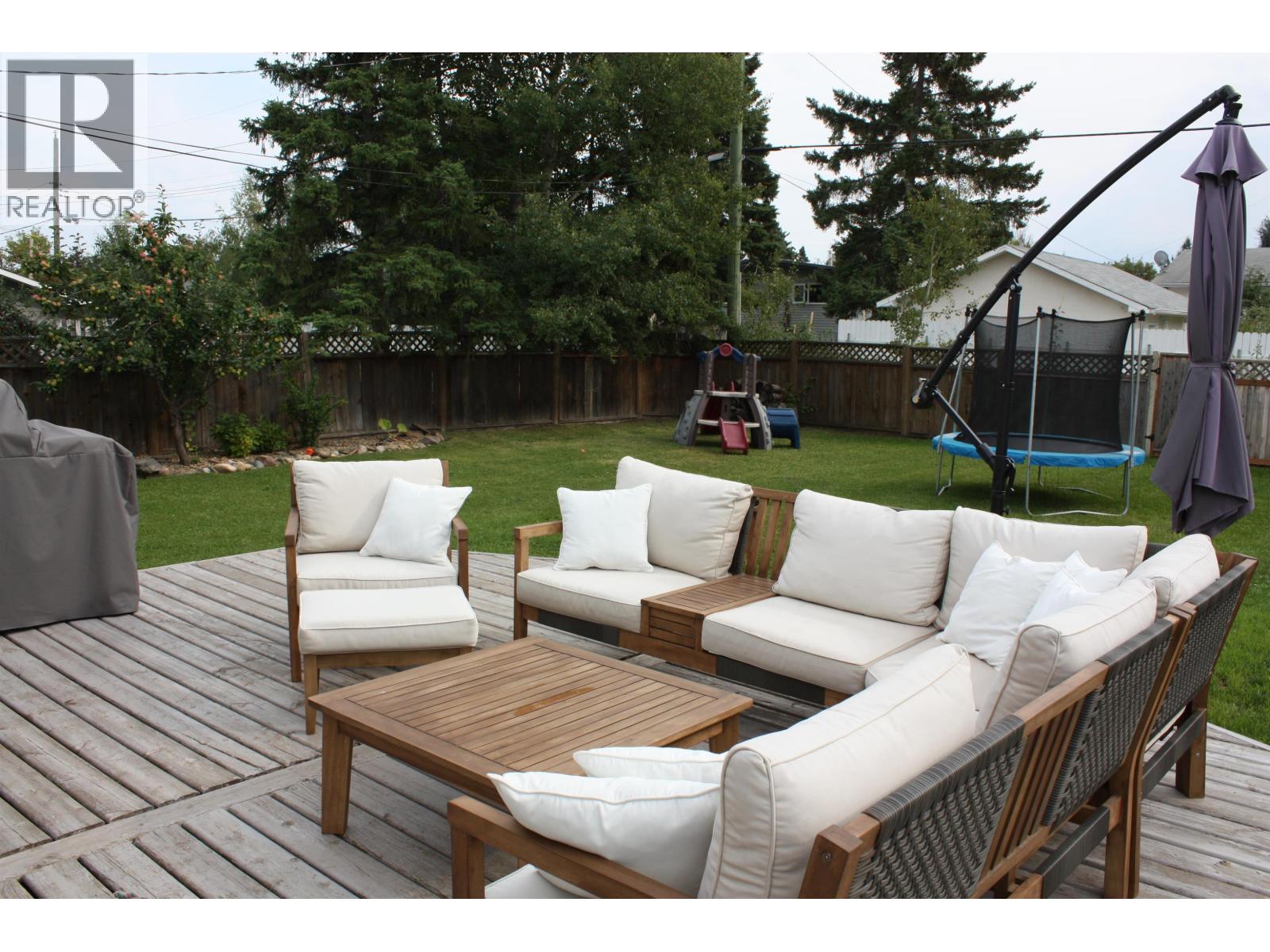 10411 110 AVENUE - Image 39