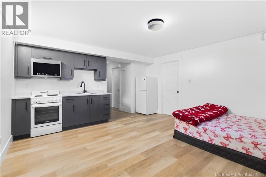 136 Runneymeade Road - Image 41