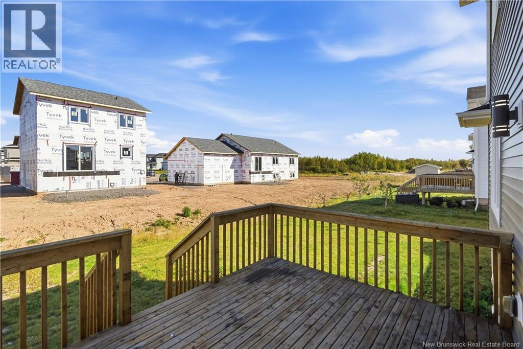 136 Runneymeade Road - 45