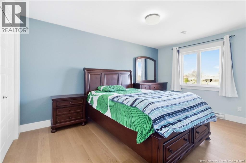 136 Runneymeade Road - Image 28