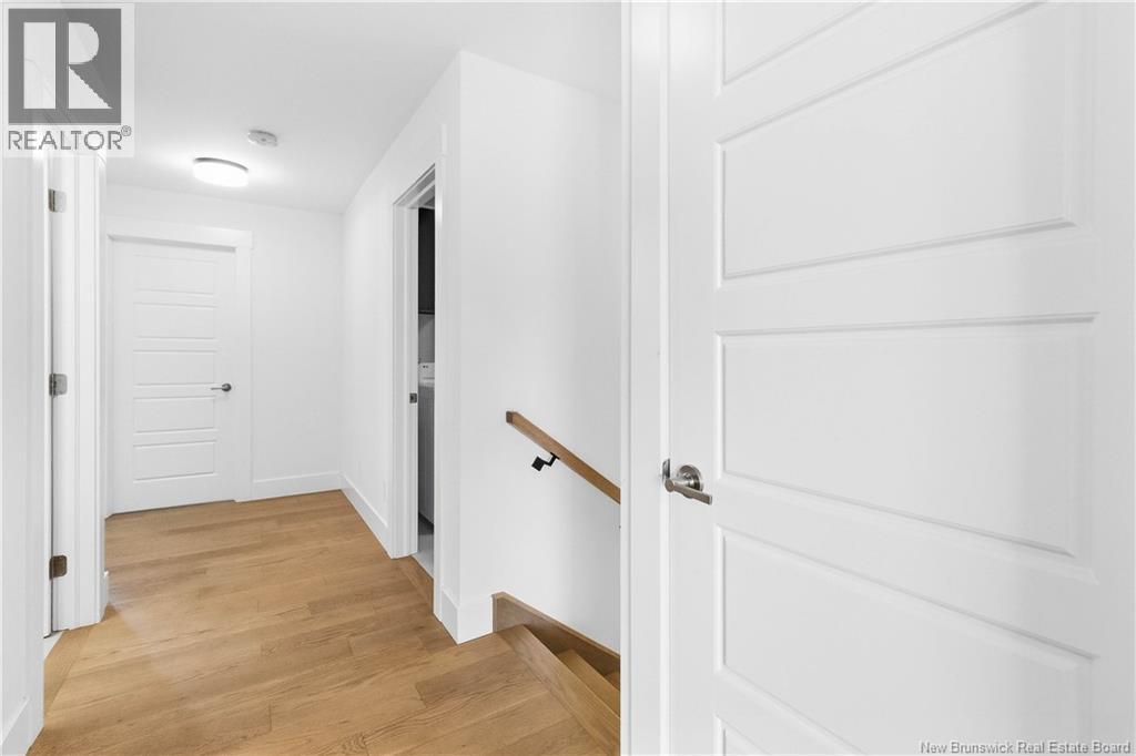 136 Runneymeade Road - 24