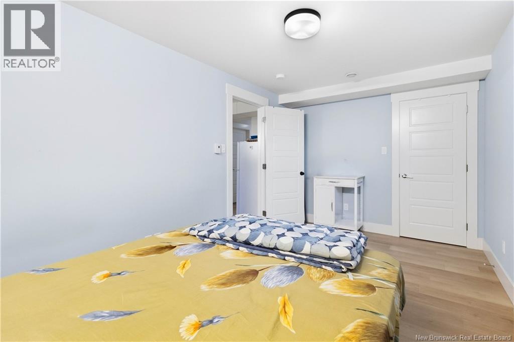 136 Runneymeade Road - Image 34