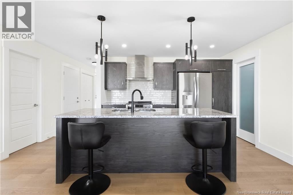 136 Runneymeade Road - 16