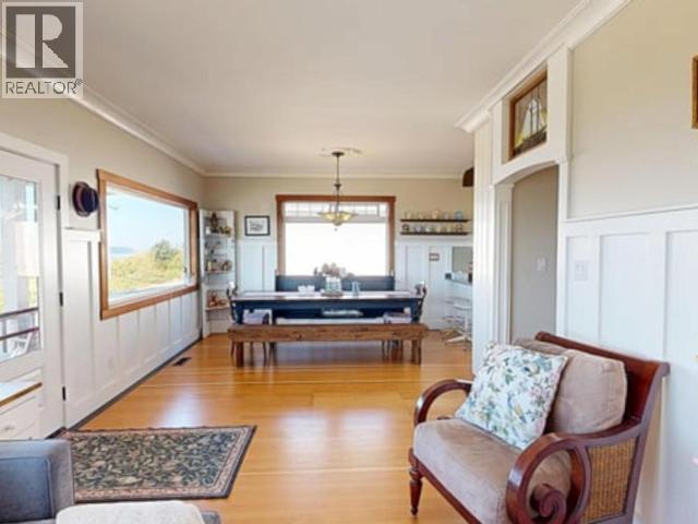 5374 LARCH AVE - 6
