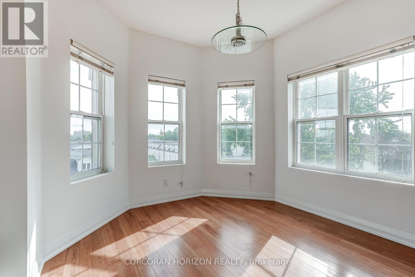 PH3 - 35 HUNT AVENUE, Richmond Hill (Mill Pond) — photo 12