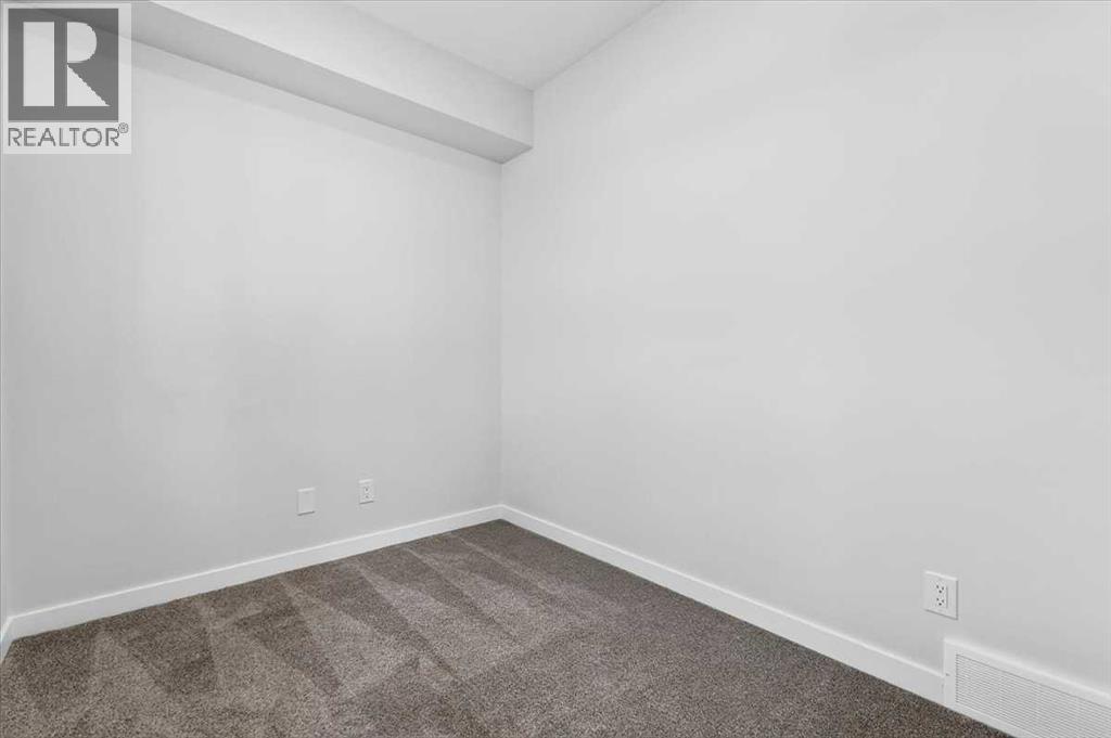 602, 321 Hotchkiss Drive SE - photo 5