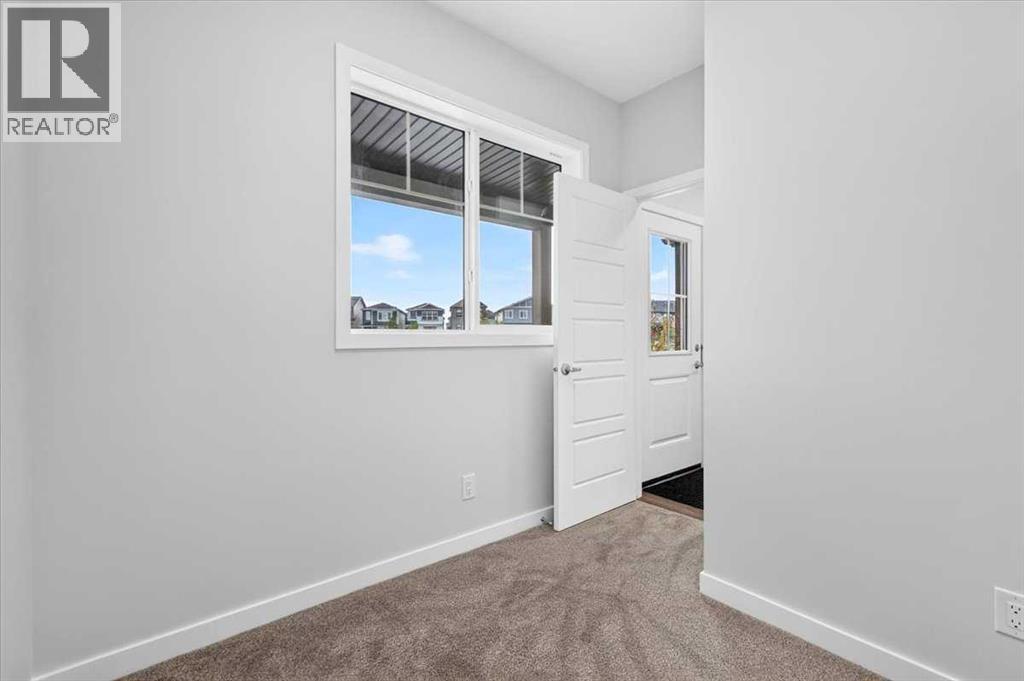 605, 321 Hotchkiss Drive SE - photo 6