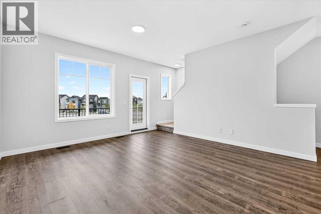 605, 321 Hotchkiss Drive SE - photo 9