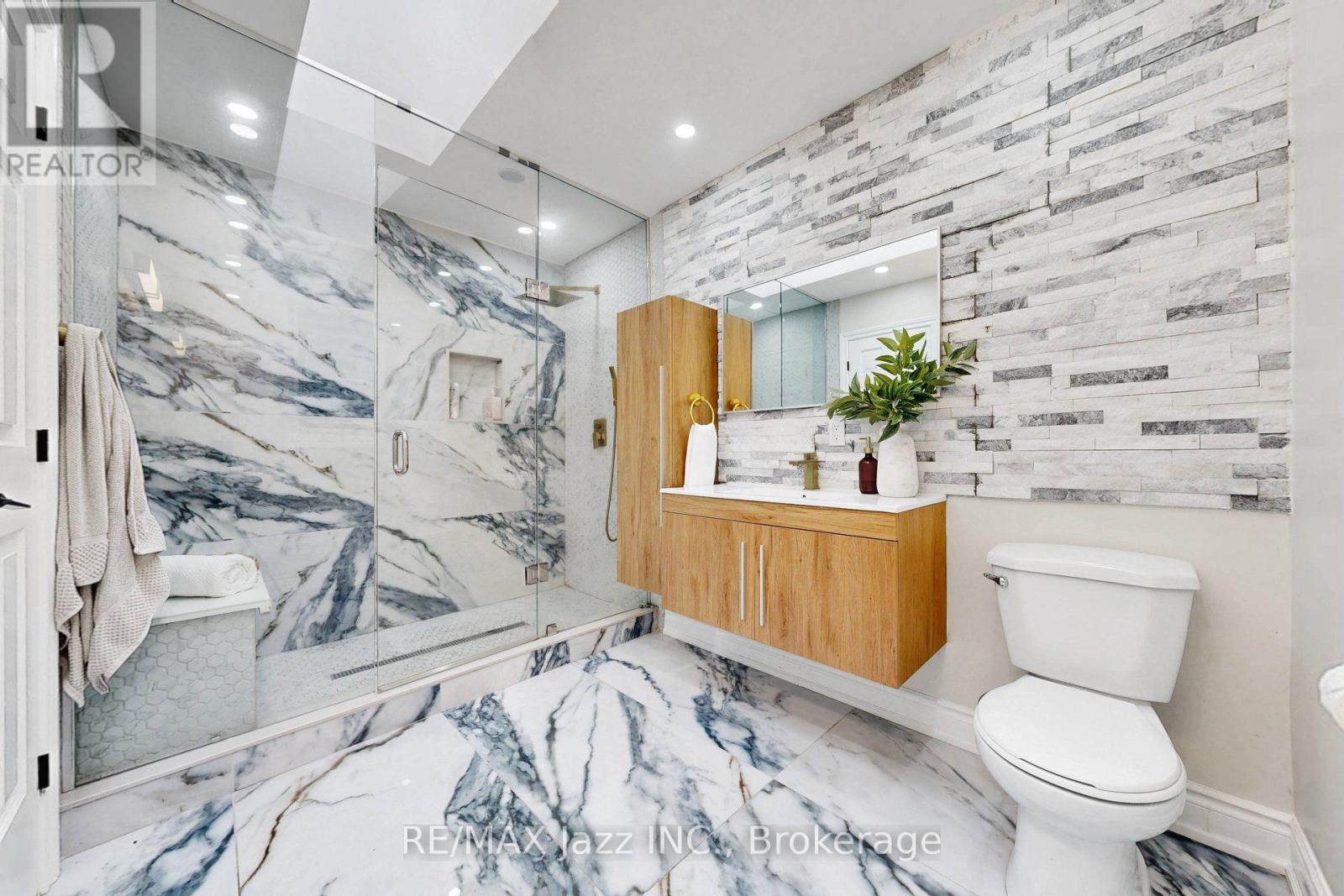 119 ELIZABETH STREET - 29