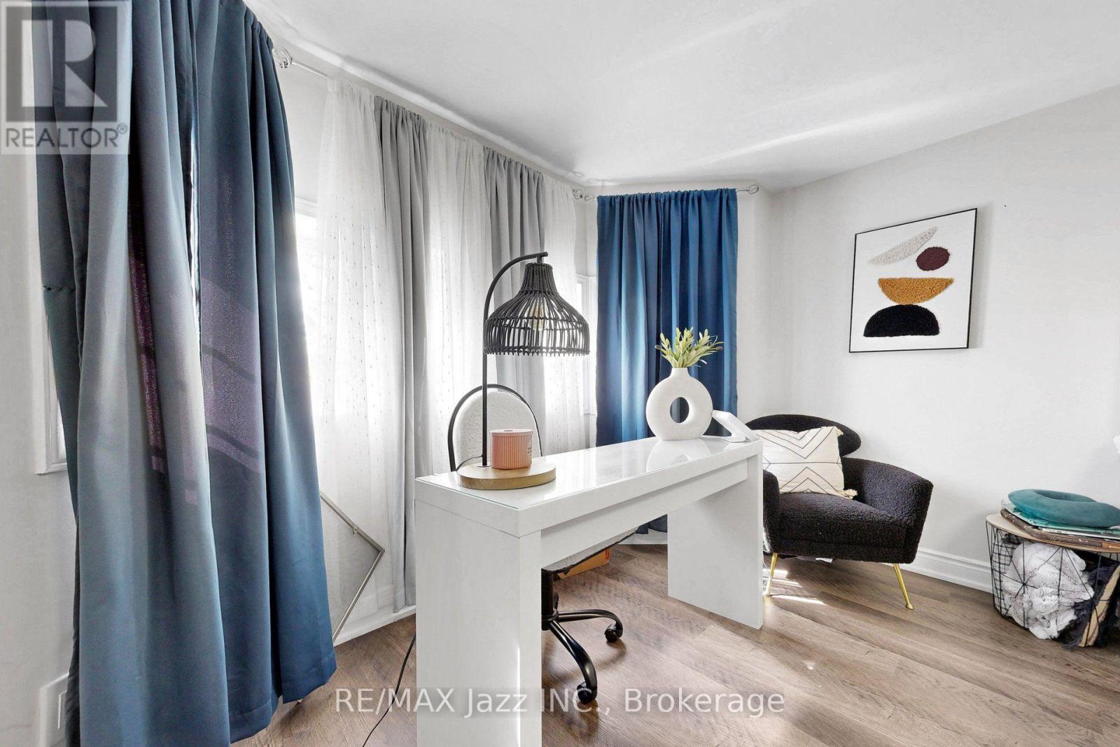 119 ELIZABETH STREET - 33