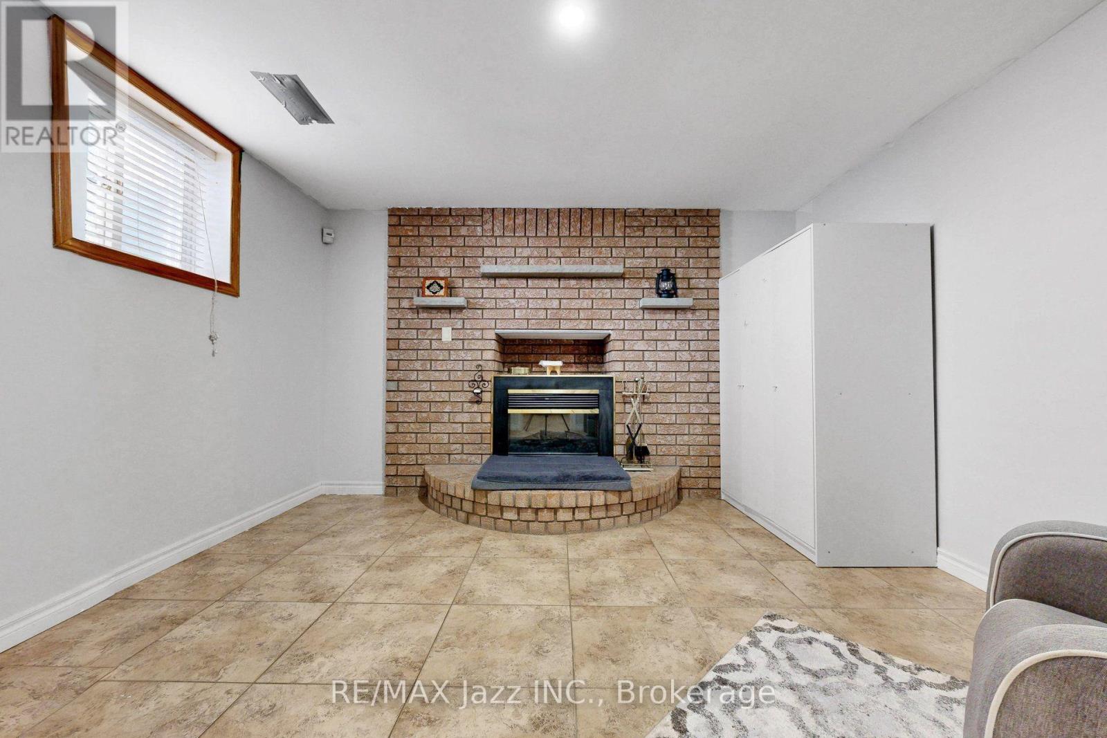 119 ELIZABETH STREET - 38
