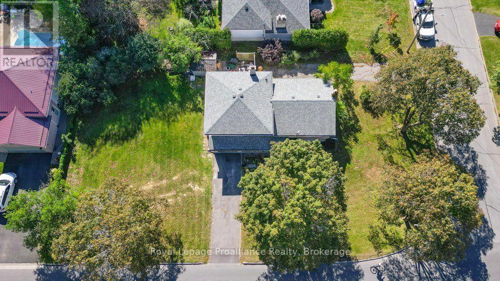 145 LELAND DRIVE - Image 17