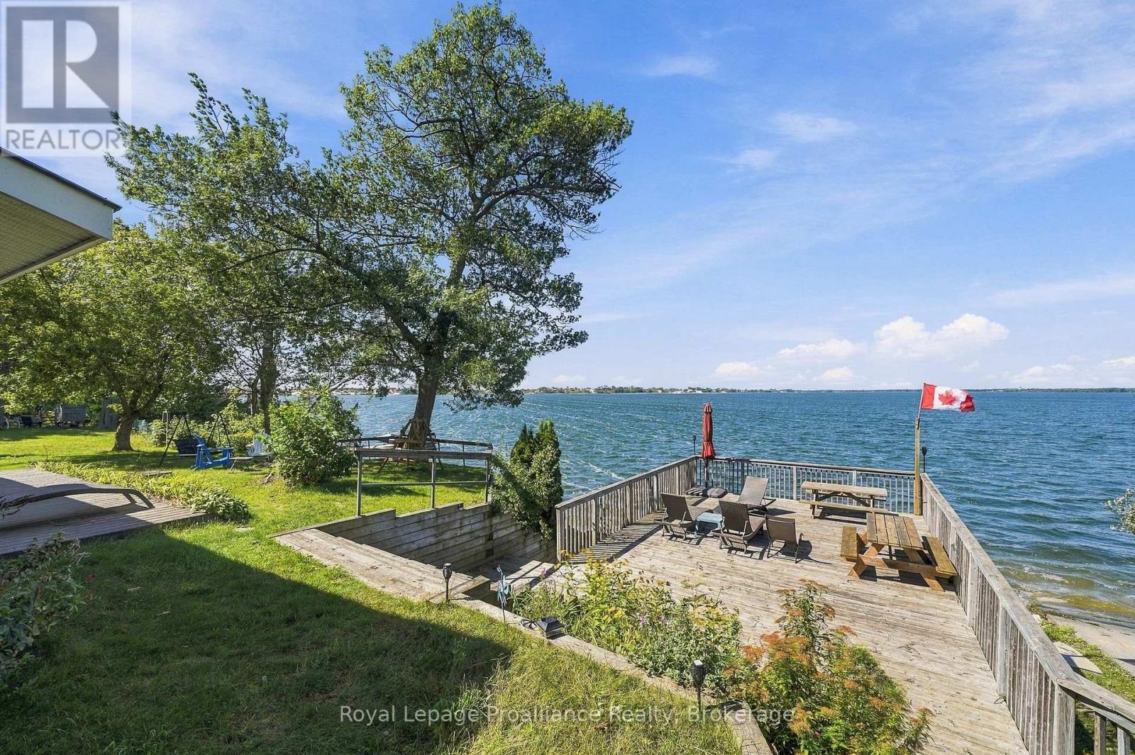 30 MAYNE LANE, Prince Edward County (Hallowell Ward) — photo 4