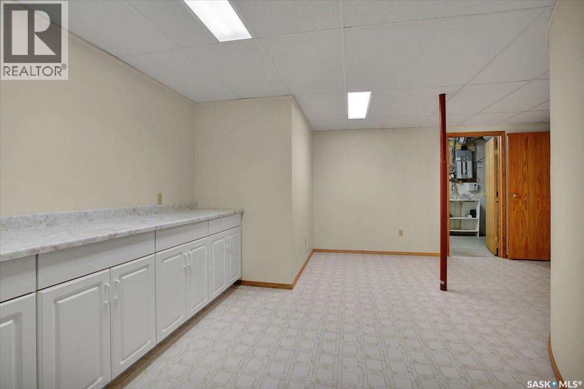 322 Collins CRESCENT - Image 42