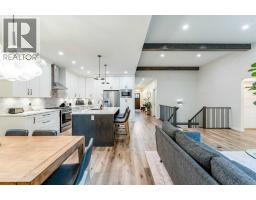 Sunroom - 4611 45 Street, Red Deer, AB T4N1K3 Photo 9