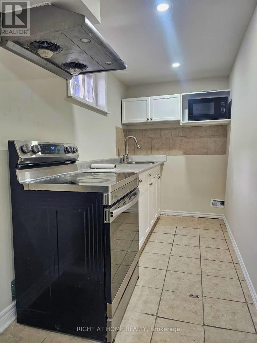 B - 537 CLARKE ROAD, London East (East H) — photo 7