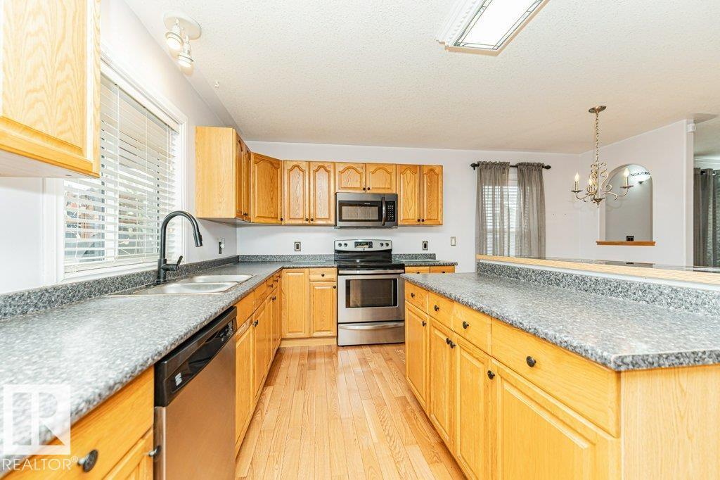 4809 54 ST - Image 18