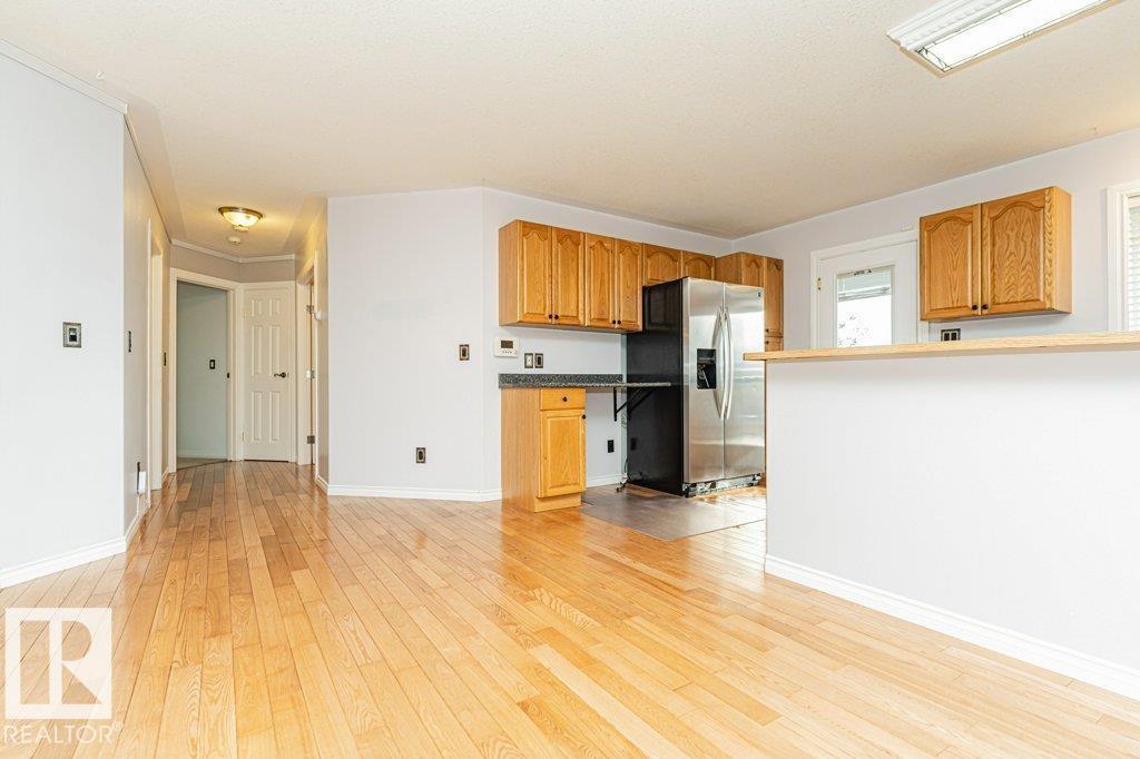 4809 54 ST - 35