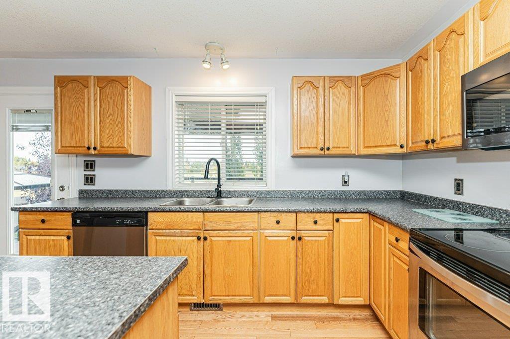 4809 54 ST - 5