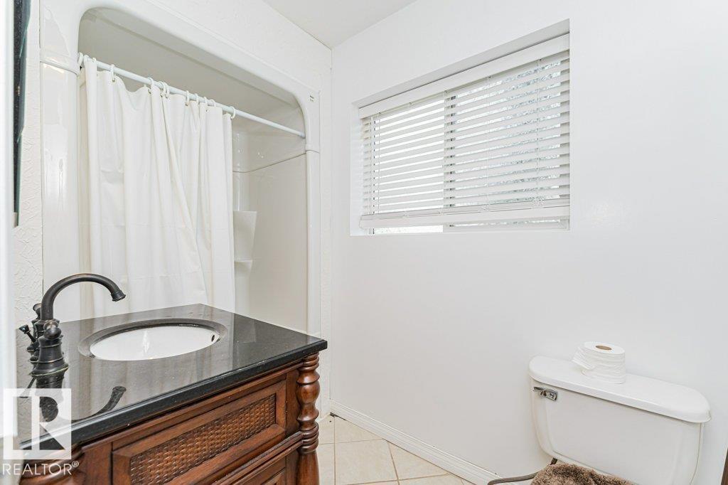 4809 54 ST - Image 54