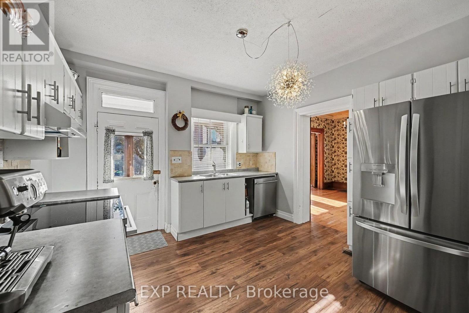 122 CLARENCE STREET - Image 16