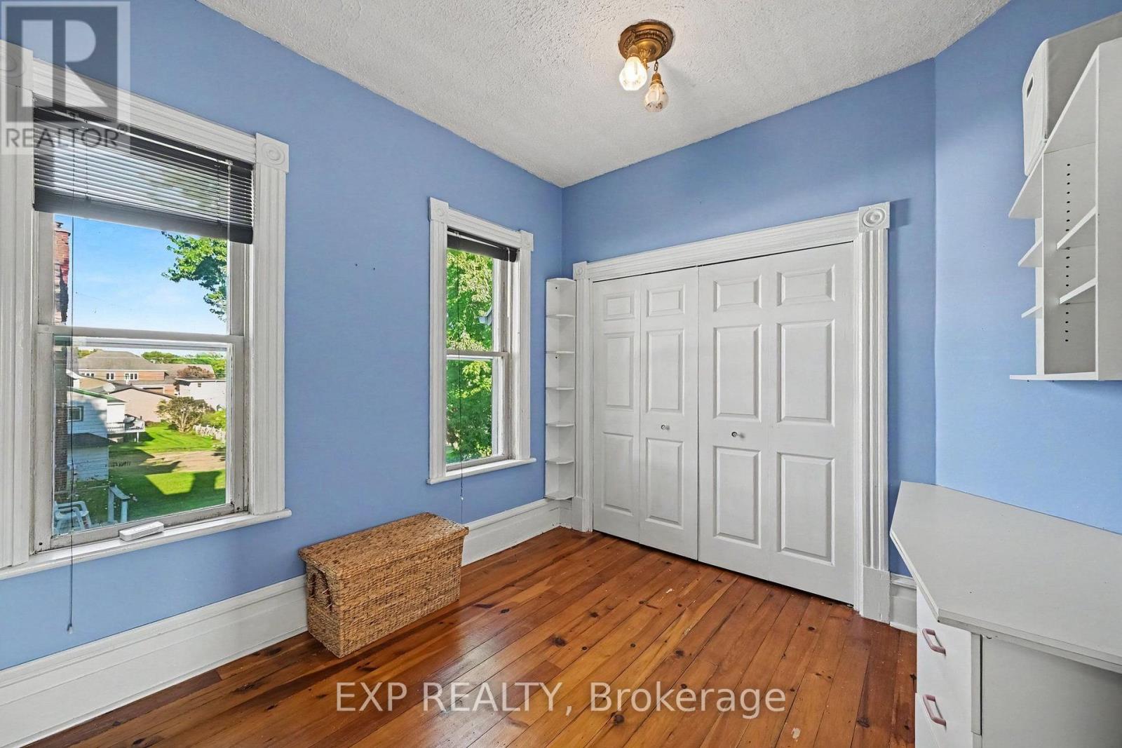 122 CLARENCE STREET - 21