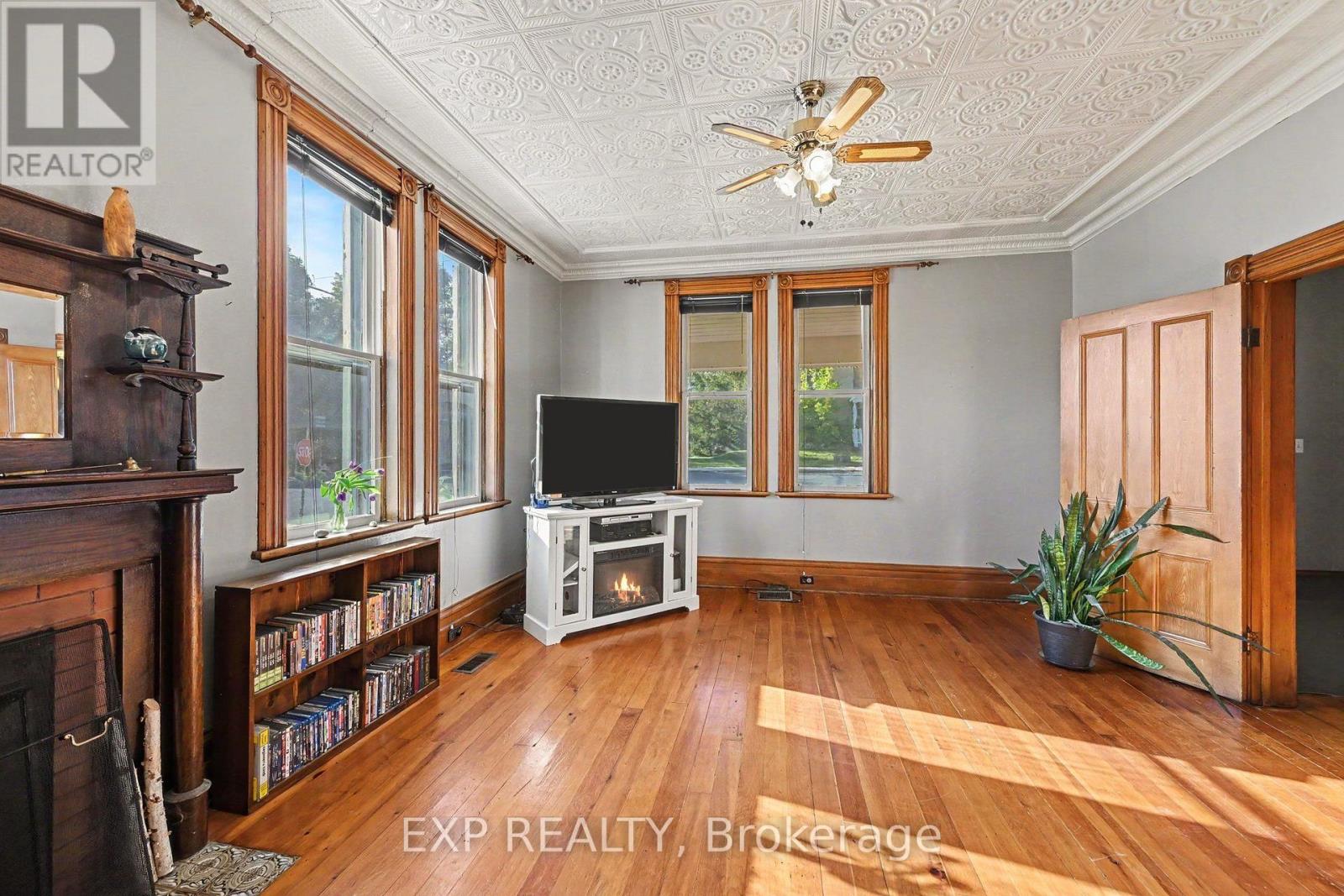 122 CLARENCE STREET, Lanark Highlands — photo 6