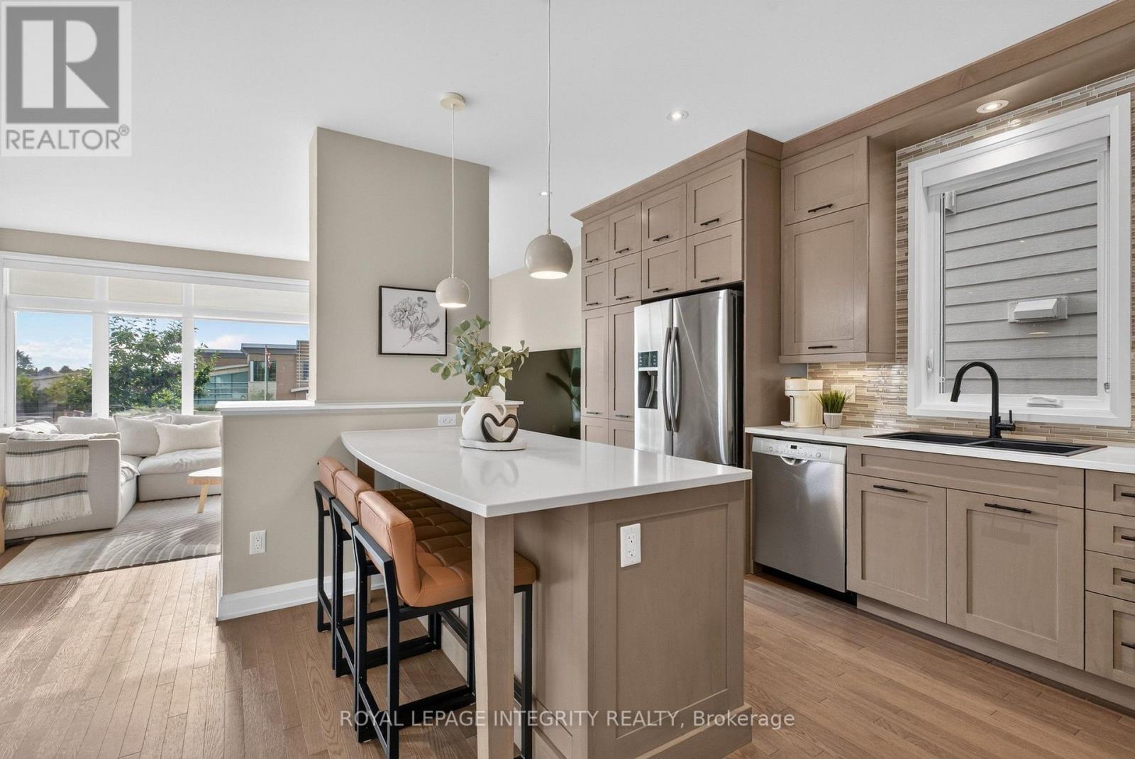 620 BRIDLEGLEN CRESCENT - 13