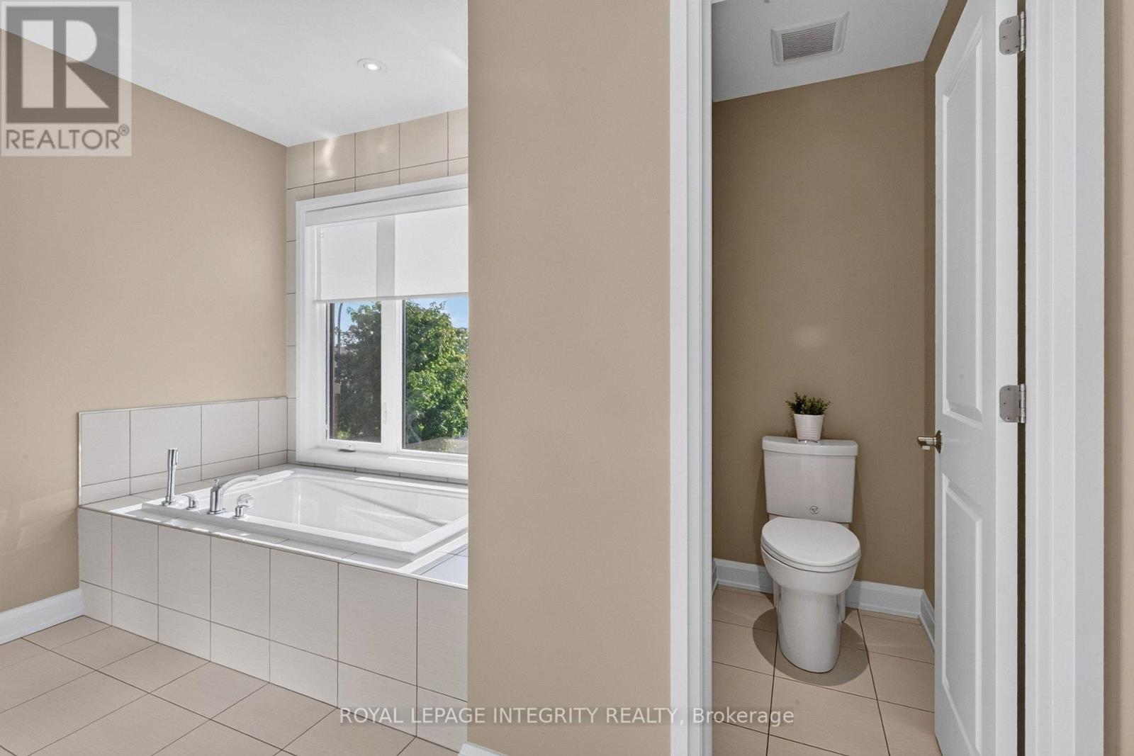 620 BRIDLEGLEN CRESCENT - 20